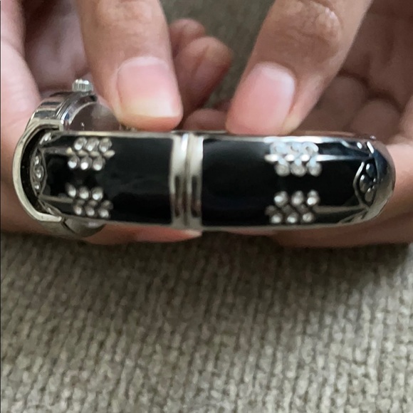 Black and silver cuff watch. - Picture 2 of 3